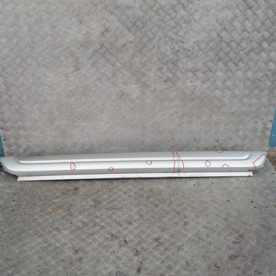 Door Sill Cover Skirt Right O/S Titansilber Silver 354 to BMW X3 Series E83 M Sport with Part number 403482 BMW X3 Series E83 M Sport Door Sill Cover Skirt Right O/S Titansilber Silver 354 - SKU 0403482-TS - Part number 403482