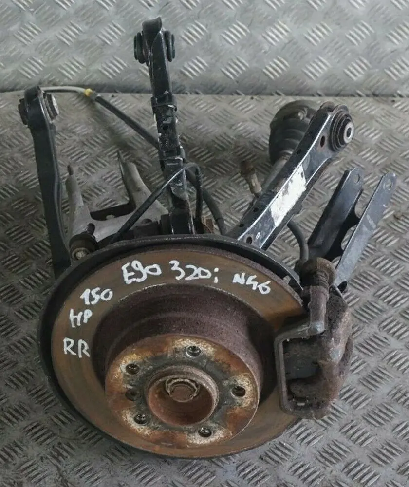 BMW E90 320i N46 Trasero Derecho O / S Spring Strut Pierna Freno Suspension Hub - SKU 6774810-6 - Número de pieza 6774810