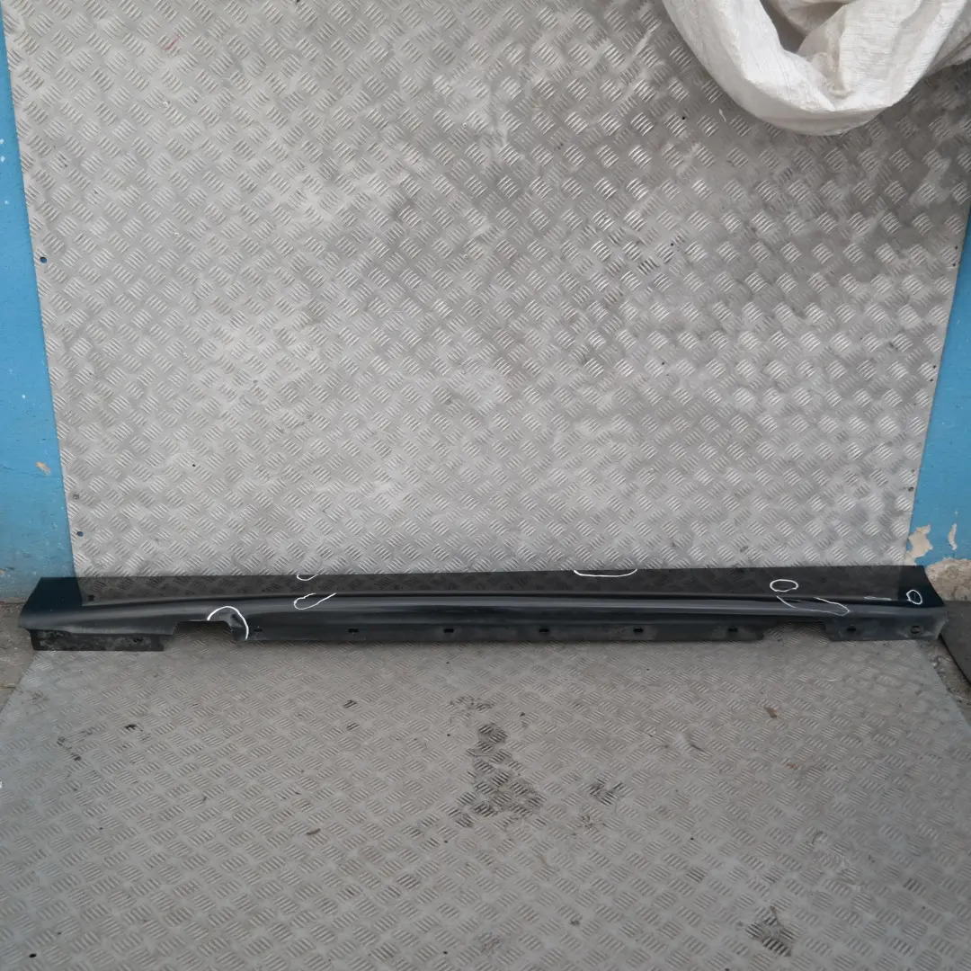 Nakładka próg lewy black saphire 475 do BMW 1 E87 o numerze 32949 BMW 1 E87 Nakładka próg lewy black saphire 475 - SKU 0032949-BS11 - Numer Części 32949