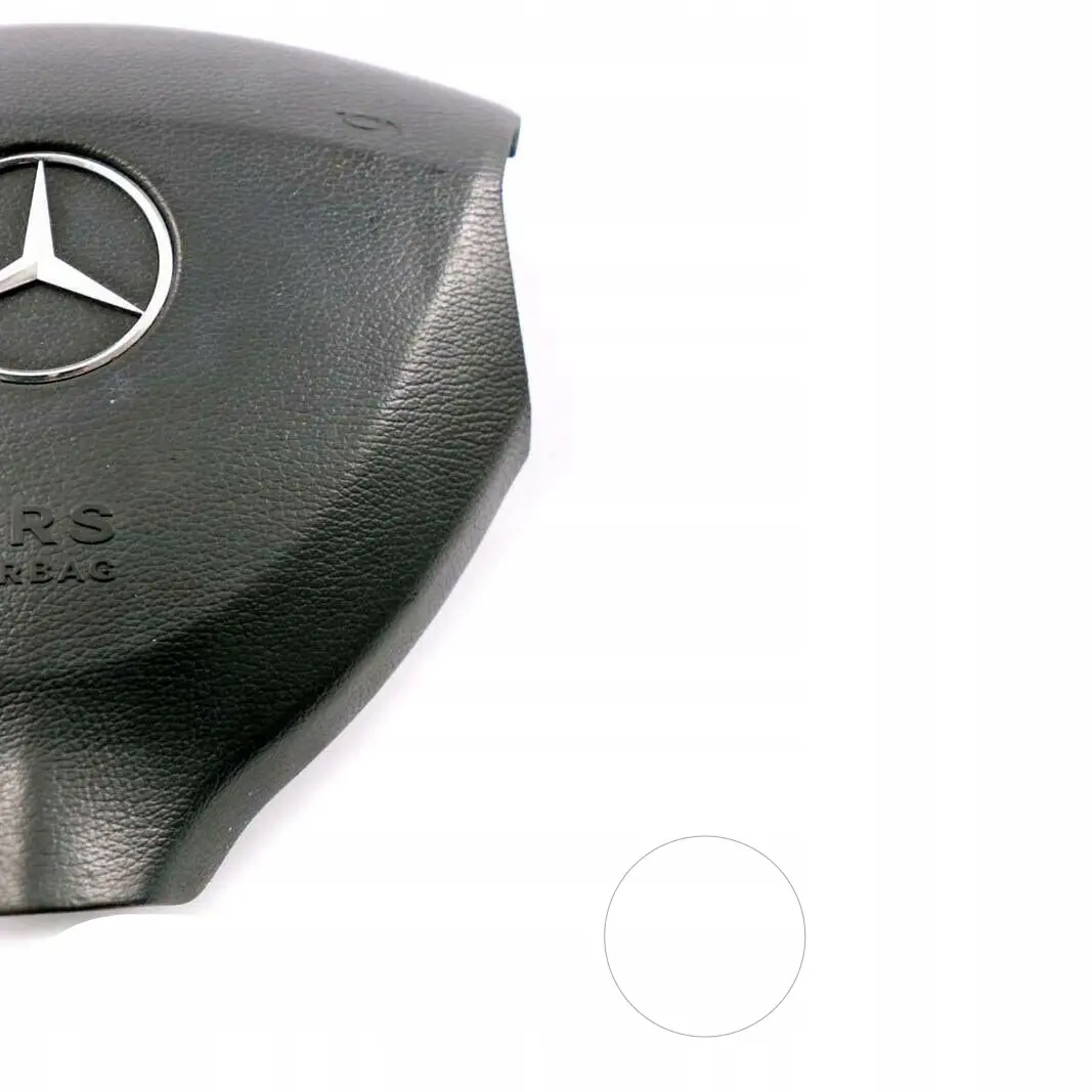 Volant Airbag Noir pour Mercedes W169 à propos du numéro de pièce A1698600102 Mercedes W169 Volant Airbag Noir - SKU A1698600102 - Numéro de pièce A1698600102