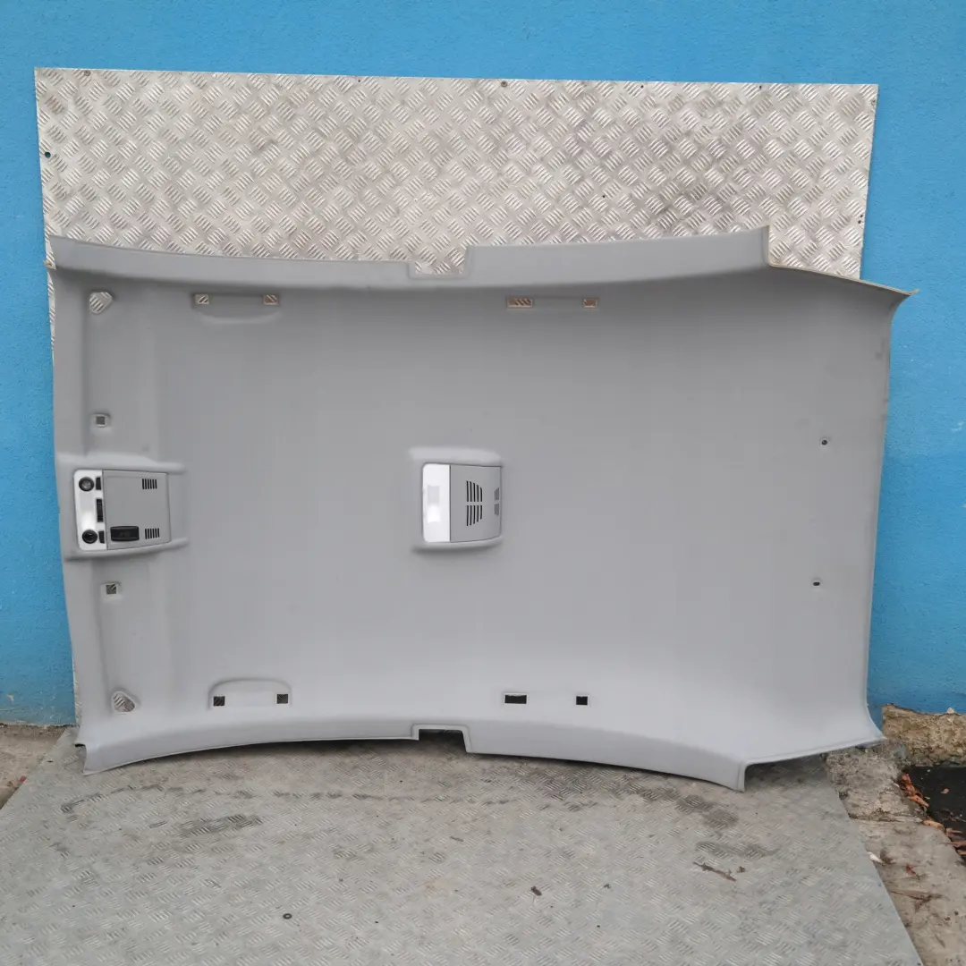 Podsufitka szara do BMW E81 o numerze 51449136296 BMW E81 Podsufitka szara - SKU 9136296 - Numer Części 51449136296