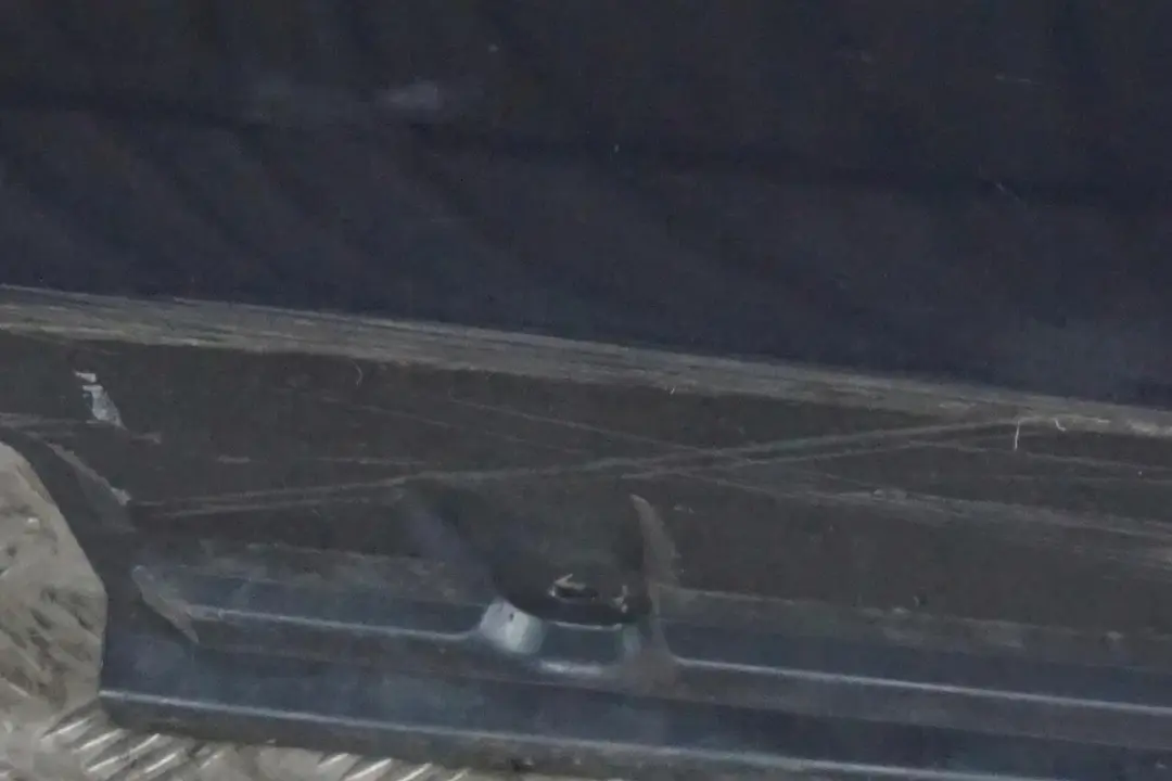 Bas de Porte Seuil a Gauche Bleu de Tolede Toledo Bleu - 482 pour BMW Z4 E85 E86 à propos du numéro de pièce 0031109 BMW Z4 E85 E86 Bas de Porte Seuil a Gauche Bleu de Tolede Toledo Bleu - 482 - SKU 0031109-TDB - Numéro de pièce 0031109