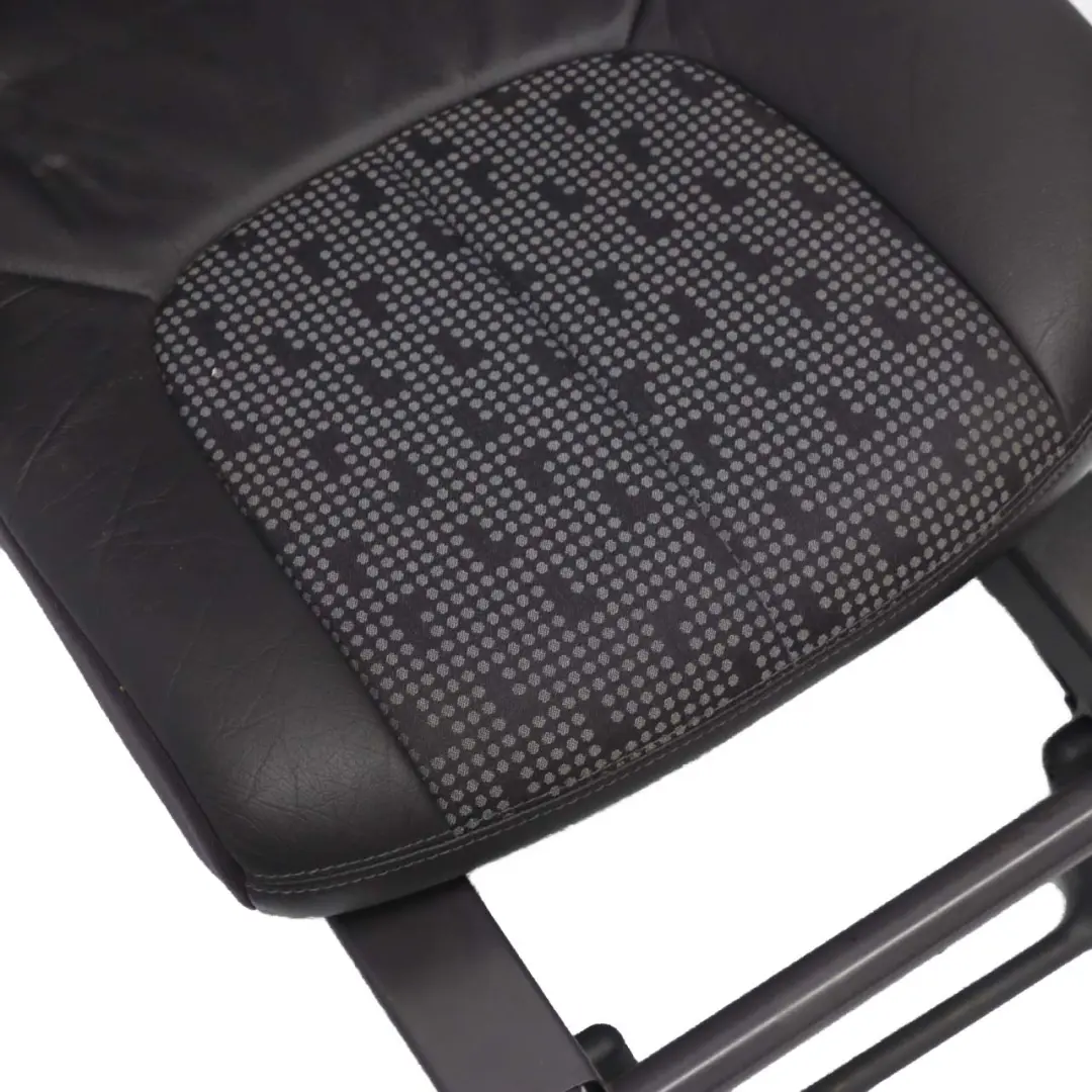 Mercedes-Benz W168 Tissu/Cuir Gris Ardoise Arriere Gauche Siege Arriere Magnu pour  à propos du numéro de pièce A1689200147  Mercedes-Benz W168 Tissu/Cuir Gris Ardoise Arriere Gauche Siege Arriere Magnu - SKU A1689200147 - Numéro de pièce A1689200147