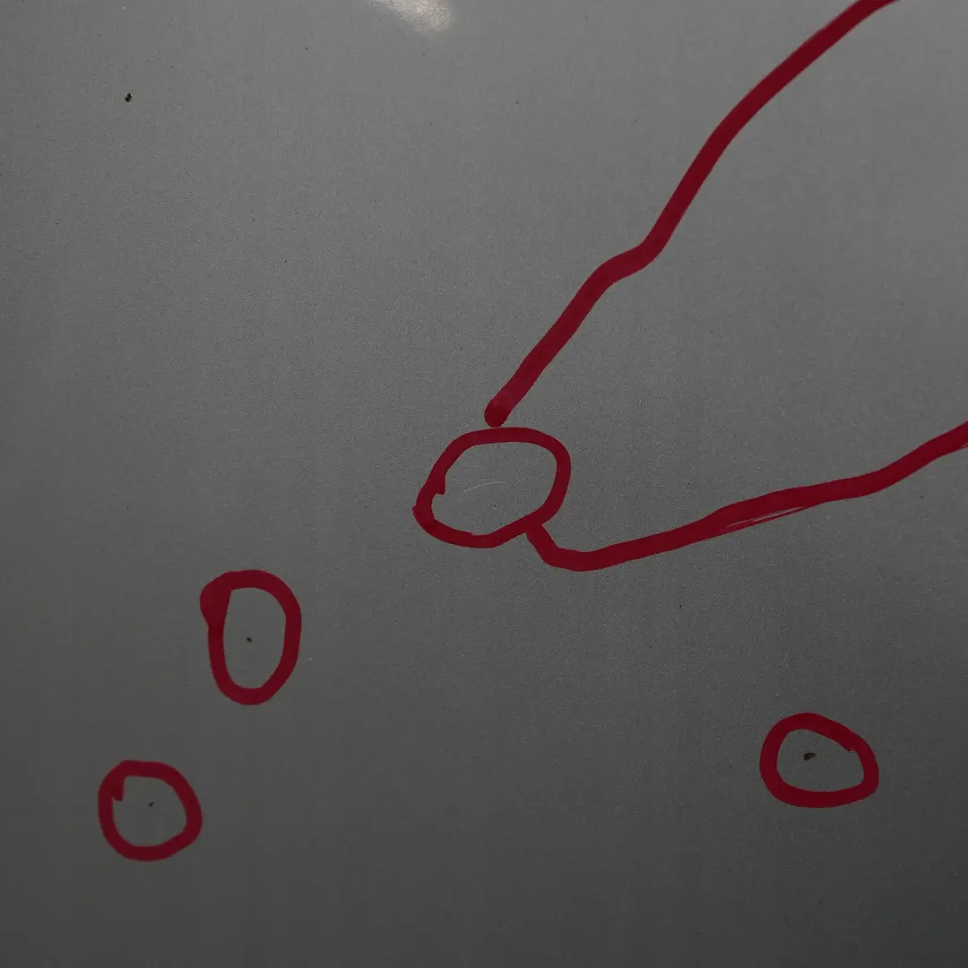 Maska Pokrywa Silnika Brilliant Silver Srebrny Metalik - 9744 do Mercedes W210 o numerze A2108800957 Mercedes W210 Maska Pokrywa Silnika Brilliant Silver Srebrny Metalik - 9744 - SKU A2108800957-BRS - Numer Części A2108800957