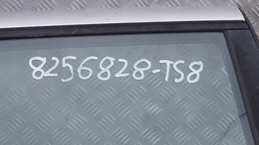 BMW X5 er 8 E53 Beifahrer Tür hinten rechts Titansilber Titan Silber Metallic - SKU 8256828-TS8 - Teilenummer 8256828