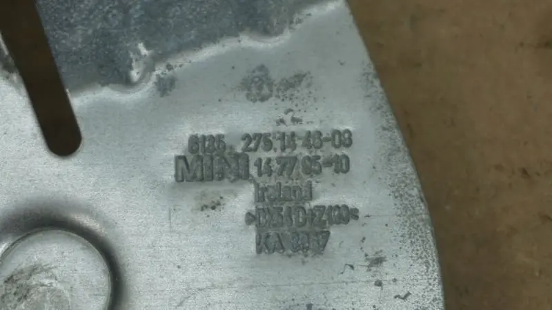 Blacha uchwyt mocowanie sterownika do Mini R56 R57 o numerze 51312751446 Mini R56 R57 Blacha uchwyt mocowanie sterownika - SKU 2751446 - Numer Części 51312751446