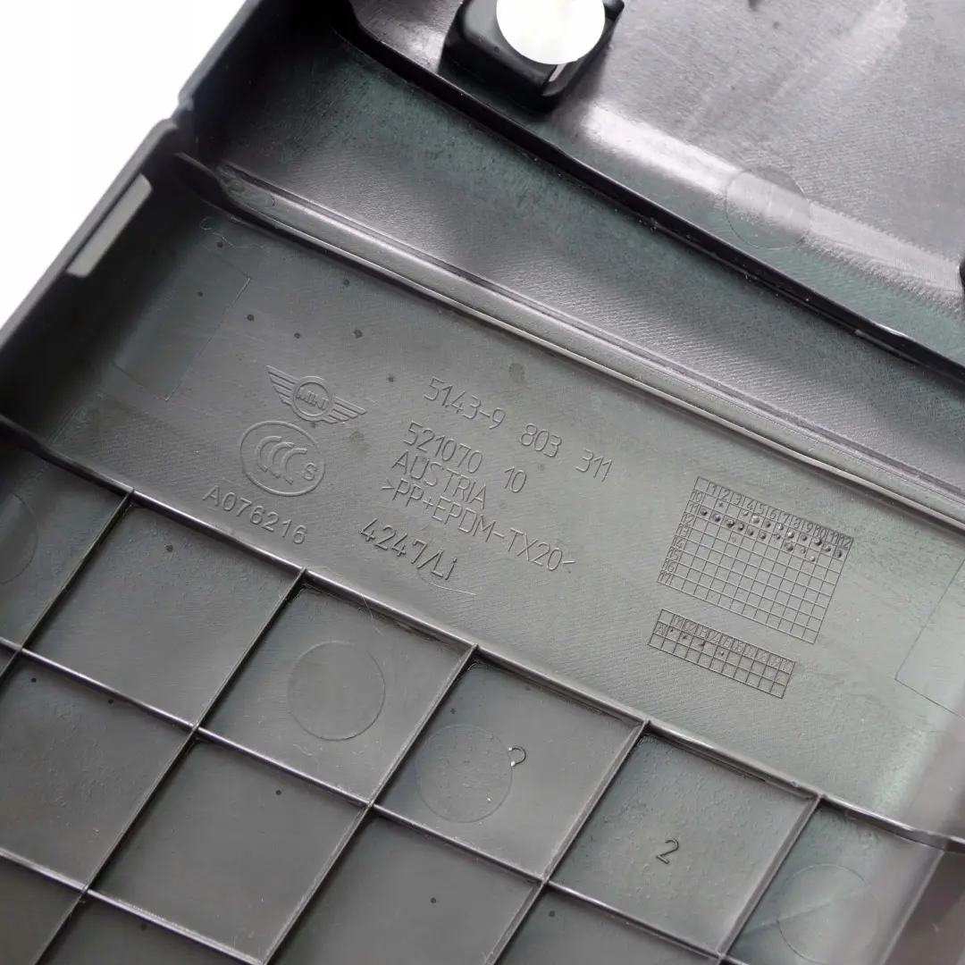 Couverture Montant B en Bas a Gauche Fonce Tobacco 9803311 pour Mini Countryman R60 à propos du numéro de pièce 9804671 Mini Countryman R60 Couverture Montant B en Bas a Gauche Fonce Tobacco 9803311 - SKU 9804671 - Numéro de pièce 9804671