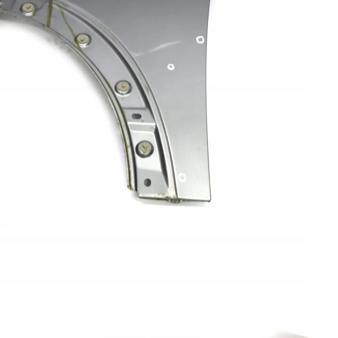 Panel Lateral Delantero Izquierdo Aleta Plata Oscuro - 871 para Mini 7 R55 R56 R57 con número de pieza 2754725 Mini 7 R55 R56 R57 Panel Lateral Delantero Izquierdo Aleta Plata Oscuro - 871 - SKU 2754725-DS7 - Número de pieza 2754725