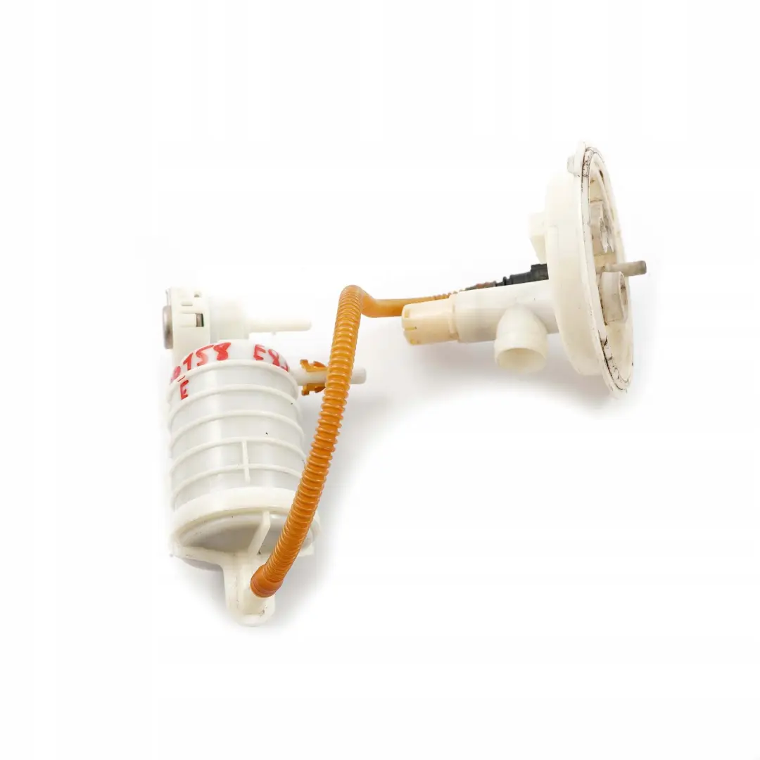 BMW X3 E83 2.0i 2.5i 3.0i Essence Reservoir de Carburant - SKU 6766158 - Numéro de pièce 6766158