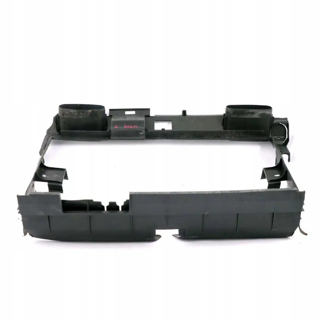 Benz W203 C 180 240 320 Cornice Radiatore per Mercedes con numero di parte A2035050730 Mercedes Benz W203 C 180 240 320 Cornice Radiatore - SKU A2035050730 - Numero di parte A2035050730