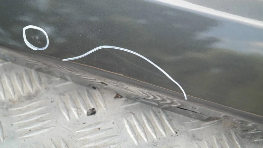 Sill strip side skirt right O/S Sparkling Graphite - A22 to BMW 1 SERIES E87N LCI with Part number 51770036144 BMW 1 SERIES E87N LCI Sill strip side skirt right O/S Sparkling Graphite - A22 - SKU 0036144-SG4 - Part number 51770036144