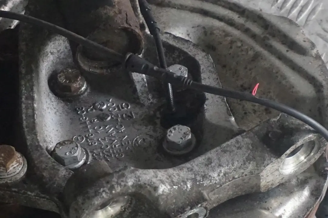 N47 Front Left N/S Spring Strut Suspension Leg to BMW 3 Series E90 318d with Part number 6771723 BMW 3 Series E90 318d N47 Front Left N/S Spring Strut Suspension Leg - SKU 6771723 - Part number 6771723