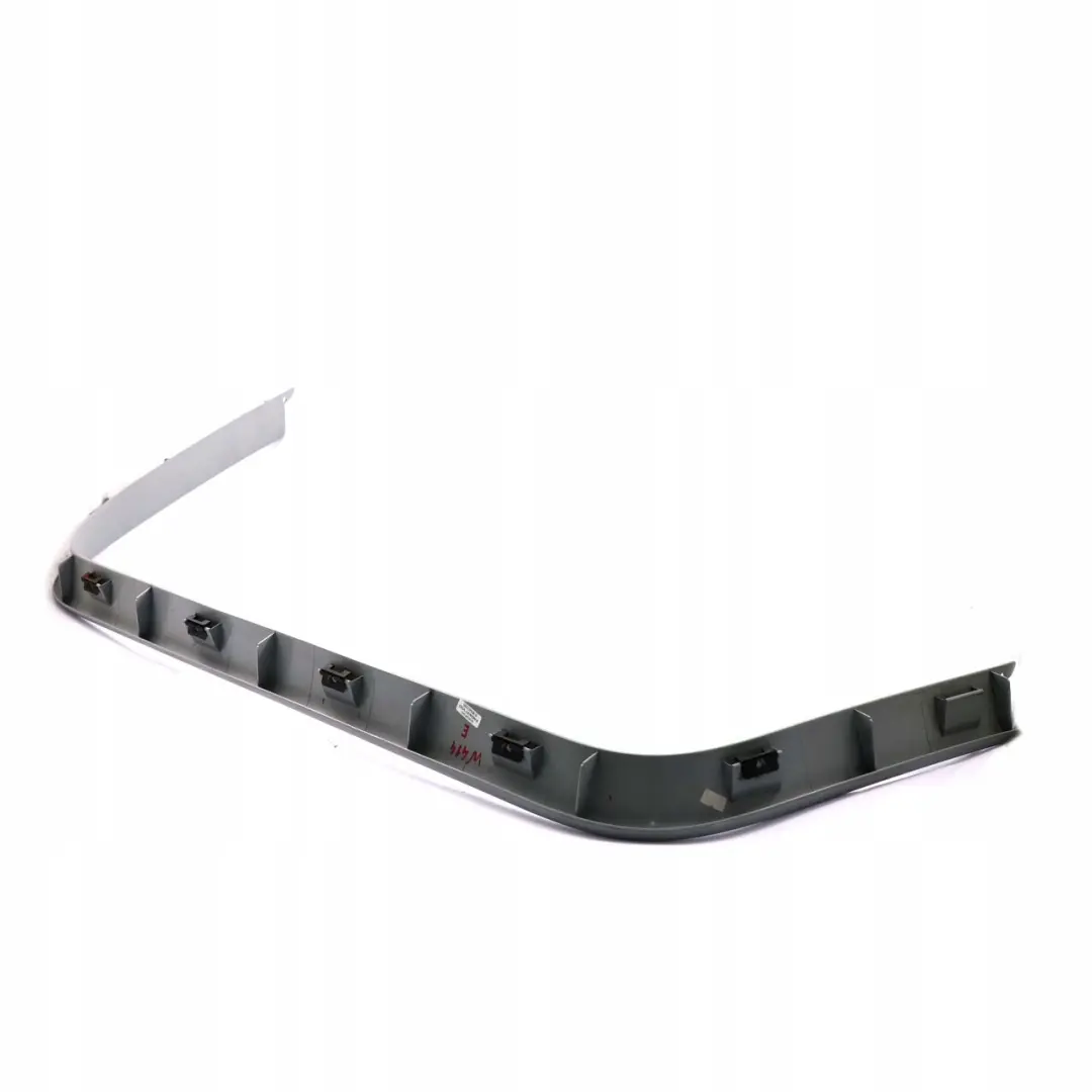 Mercedes-Benz Vaneo W414 Tapa del maletero Tailgate Trunk Interior Frame Trim - SKU A4147401270 - Número de pieza A4147401270