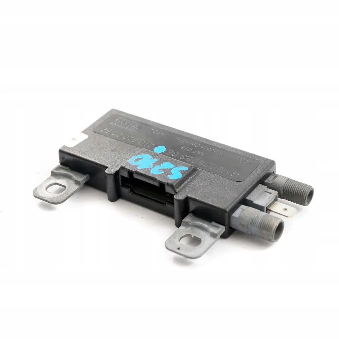 Mercedes-Benz E-Class W210 Estate Radio Aerial Antenna Amplifier to with Part number A2108200789 Mercedes-Benz E-Class W210 Estate Radio Aerial Antenna Amplifier - SKU A2108200789 - Part number A2108200789
