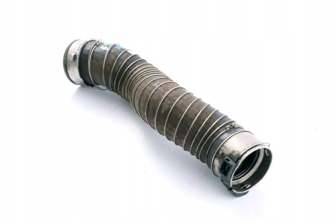N47N Turbo to Intercooler Pipe Charge Air Line to BMW 3 Series E90 E91 LCI 320d with Part number 8511738 BMW 3 Series E90 E91 LCI 320d N47N Turbo to Intercooler Pipe Charge Air Line - SKU 8511738 - Part number 8511738