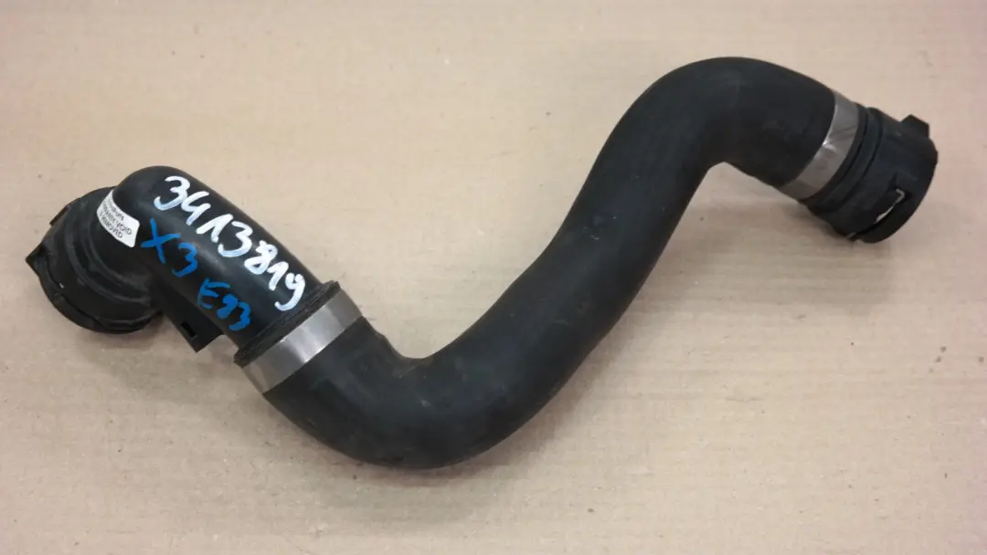 Acqua Radiatore Motore R?cklaufschlauchleitung per BMW X3 E83 con numero di parte 17123413819 BMW X3 E83 Acqua Radiatore Motore R?cklaufschlauchleitung - SKU 3413819 - Numero di parte 17123413819