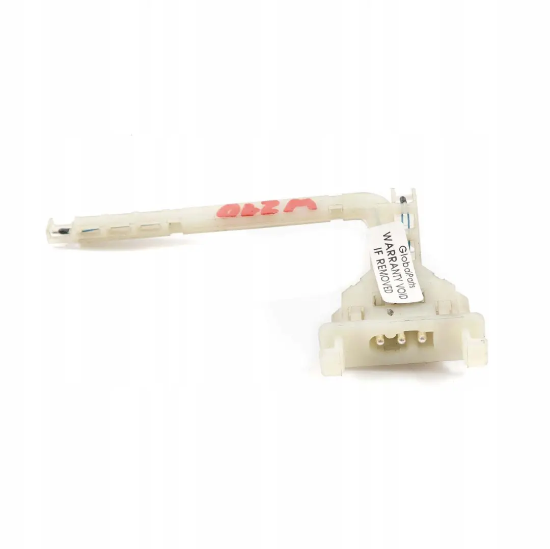 Mercedes-Benz C E S202 W210 Sensor De temperatura del climatizador para con número de pieza A2108300472 Mercedes-Benz C E S202 W210 Sensor De temperatura del climatizador - SKU A2108300472 - Número de pieza A2108300472