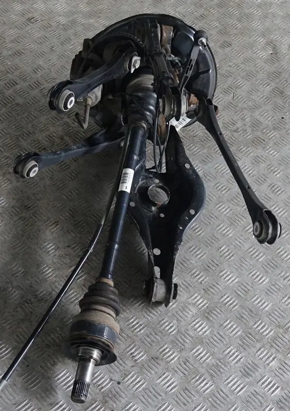 Reihe F21 116d N47N Schwenklager Radträger Bremssattel Hinten Rechts für BMW 1 mit Teilenummer 6792516 BMW 1 Reihe F21 116d N47N Schwenklager Radträger Bremssattel Hinten Rechts - SKU 6792516-8 - Teilenummer 6792516