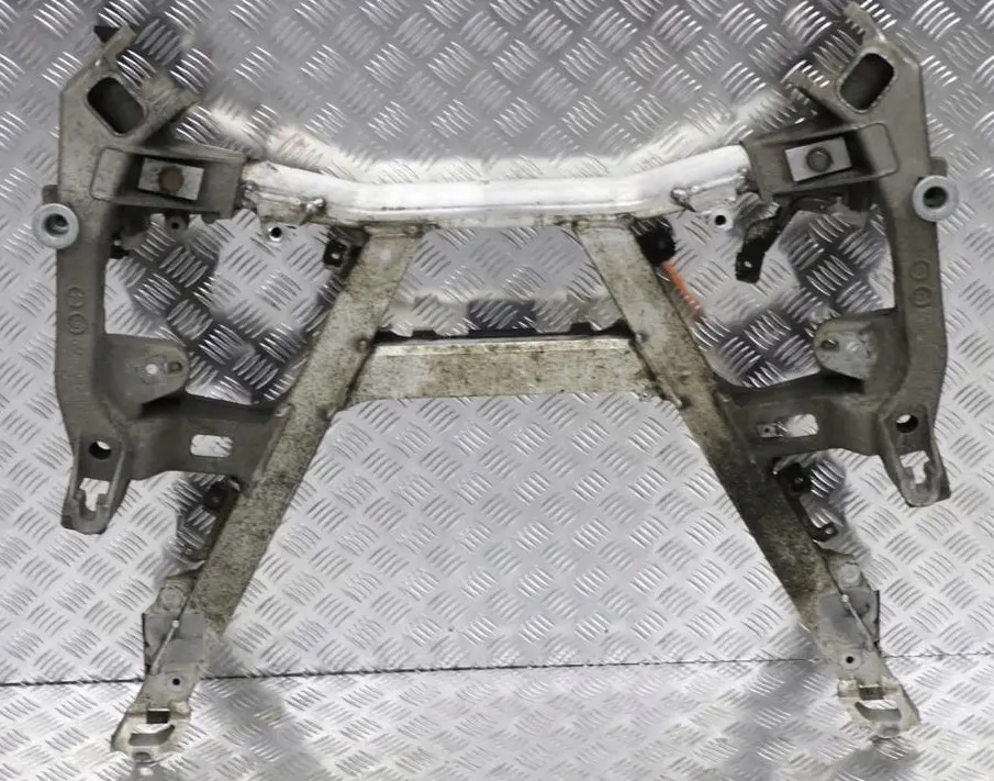 Front Axle Carrier Subframe Suspension Cross Cradle to BMW 5 E39 with Part number 6755072 BMW 5 E39 Front Axle Carrier Subframe Suspension Cross Cradle - SKU 6755072 - Part number 6755072