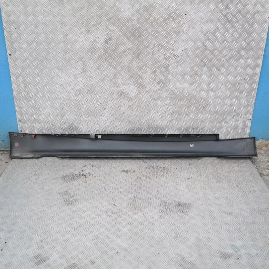 BMW E87 Bande De Seuil Jupe Latérale Gauche Schwarz 2 - 668 - SKU 0032949-SCH3 - Numéro de pièce 51770032949