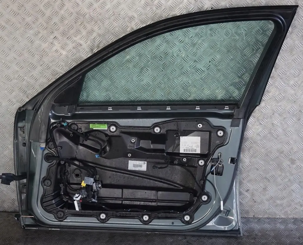 BMW E65 Drzwi prawe przednie przód Titangrau - SKU 7202082-TGR1 - Numer Części 7202082