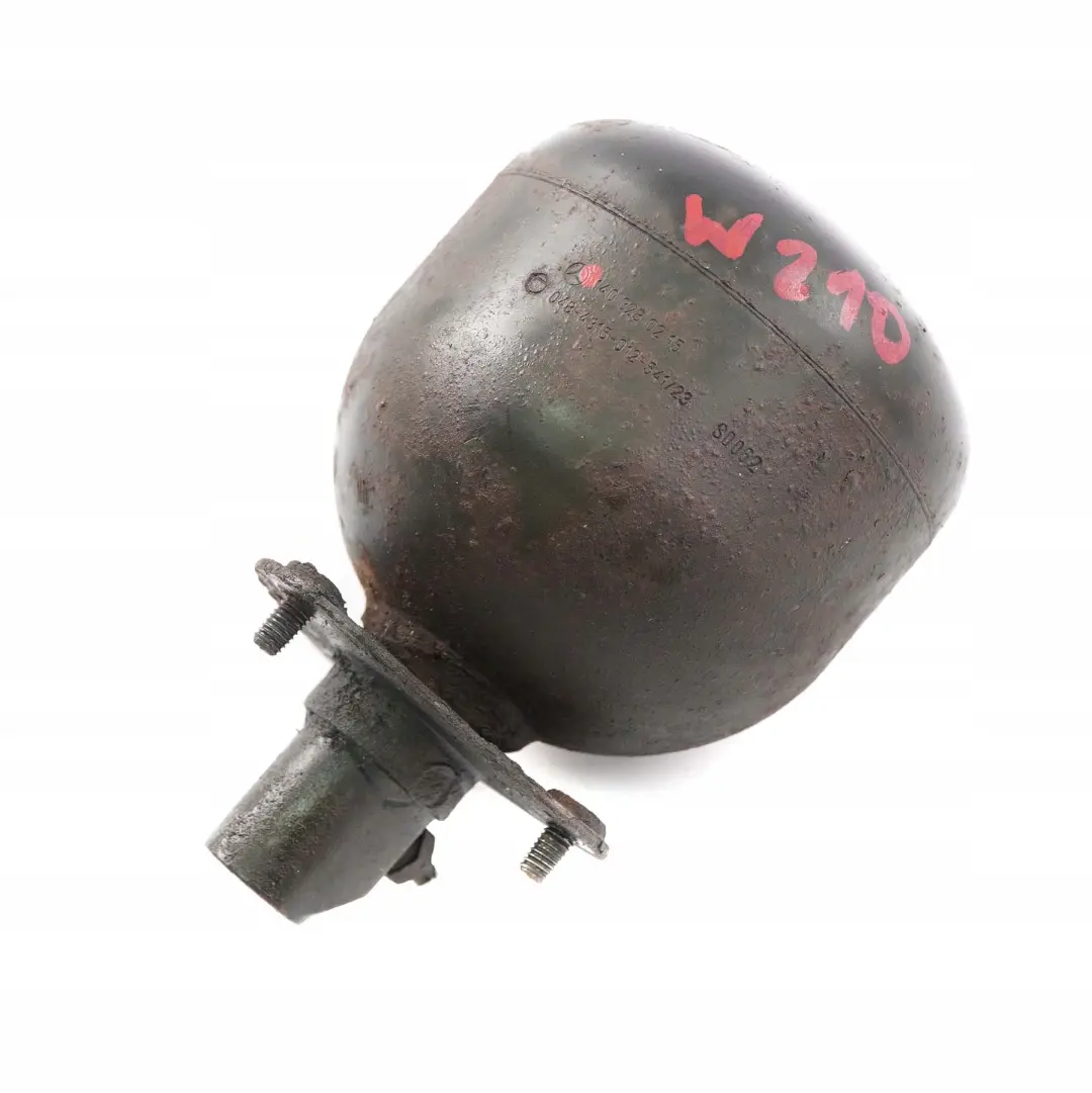 Gruszka ciśnienia nivo do Mercedes W124 W202 W210 o numerze A1403280215 Mercedes W124 W202 W210 Gruszka ciśnienia nivo - SKU A1403280215 - Numer Części A1403280215