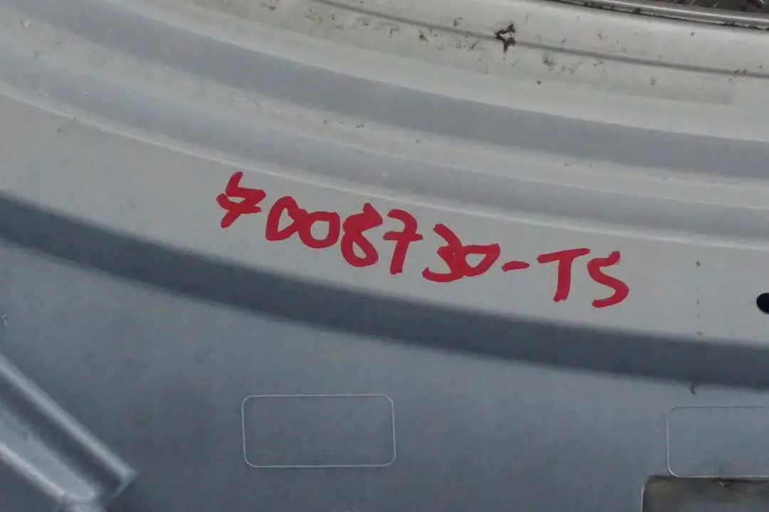 Trunk Boot Lid Tailgate Titansilber Titan Silver - 354 to BMW 6 Series E63 Coupe with Part number 7008730 BMW 6 Series E63 Coupe Trunk Boot Lid Tailgate Titansilber Titan Silver - 354 - SKU 7008730-TS - Part number 7008730