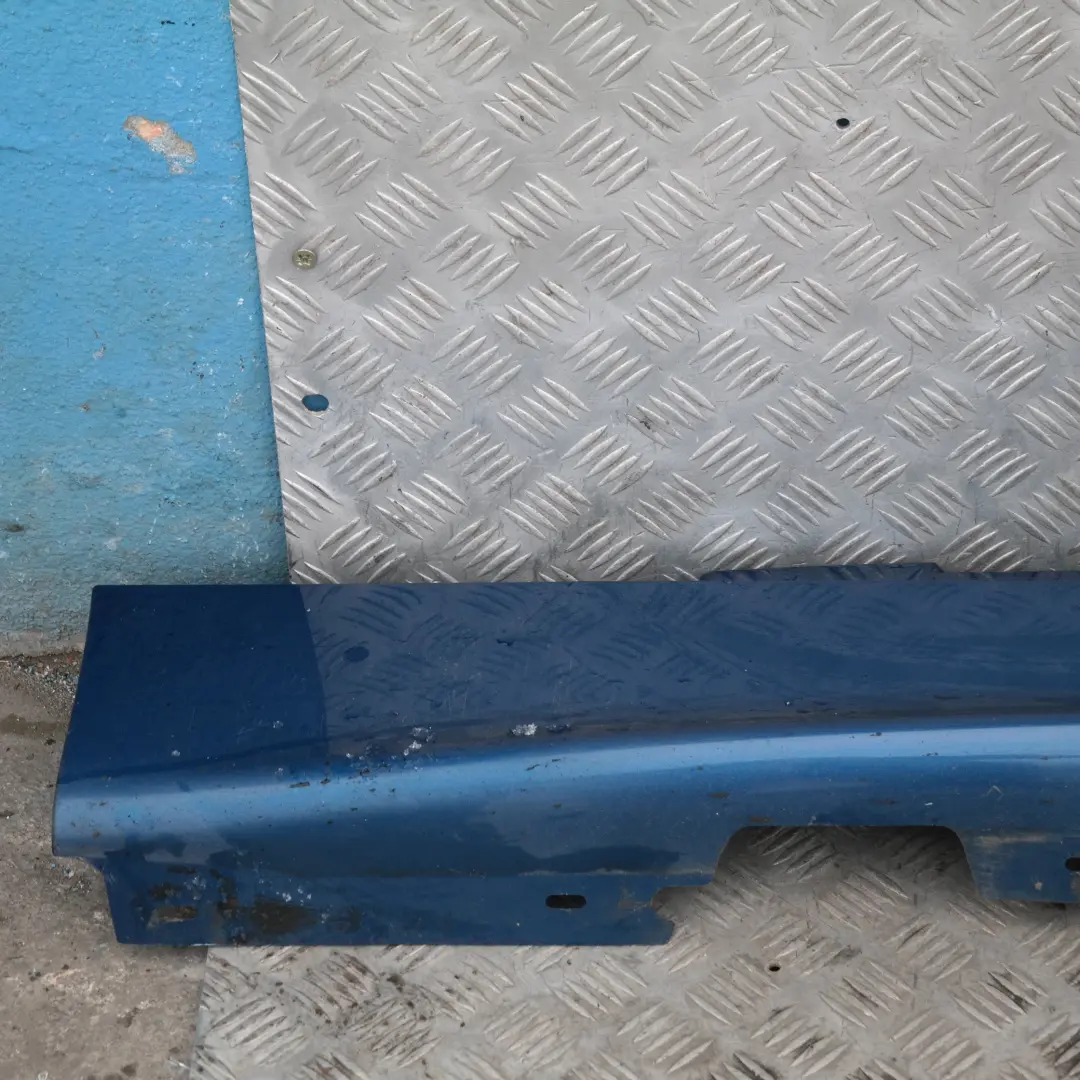 Schwellerleiste Blende Schweller links Sydneyblau Blau A19 für BMW 1 er E87 mit Teilenummer 32949 BMW 1 er E87 Schwellerleiste Blende Schweller links Sydneyblau Blau A19 - SKU 0032949-SYD7 - Teilenummer 32949