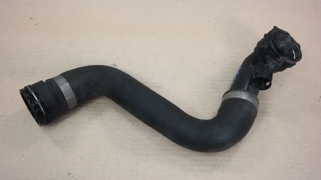 Wąż rura przewód wody wodny do BMW E83 X3 o numerze 17123413819 BMW E83 X3 Wąż rura przewód wody wodny - SKU 3413819 - Numer Części 17123413819