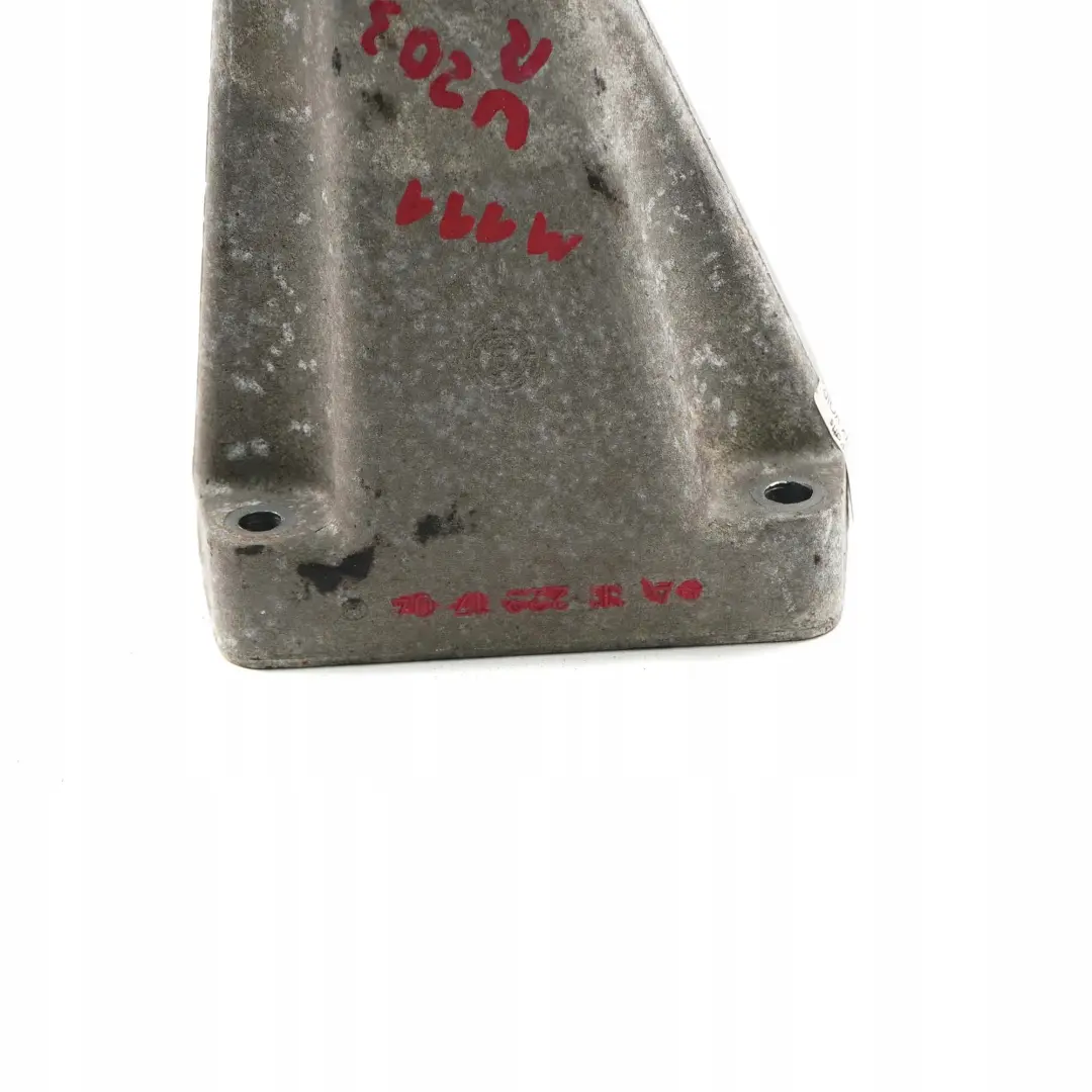 Mercedes-Benz W203 M111 180 200 230 Engine Mount Bracket Right O/S to with Part number A1112231704 Mercedes-Benz W203 M111 180 200 230 Engine Mount Bracket Right O/S - SKU A1112231704 - Part number A1112231704