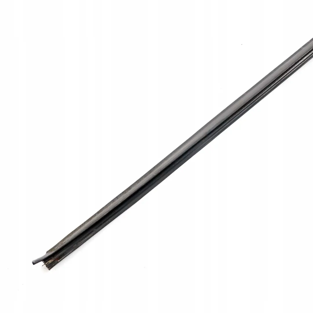 BMW E36 Berlina Stationwagon Chiusino Esterno Ant. SX Guarnizione Portiera - SKU 1960647 - Numero di parte 1960647