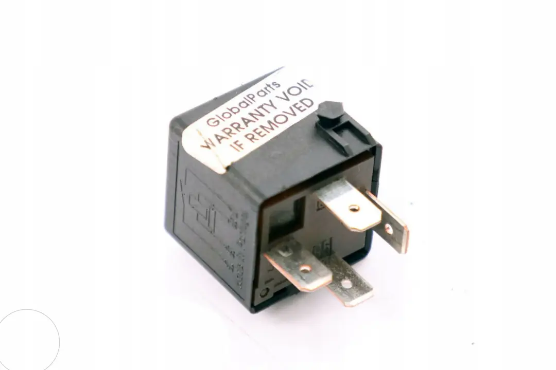 Mercedes Original Universal Verbindungsstecker Relais Schwarz Tyco - SKU A0025421319 - Teilenummer A0025421319