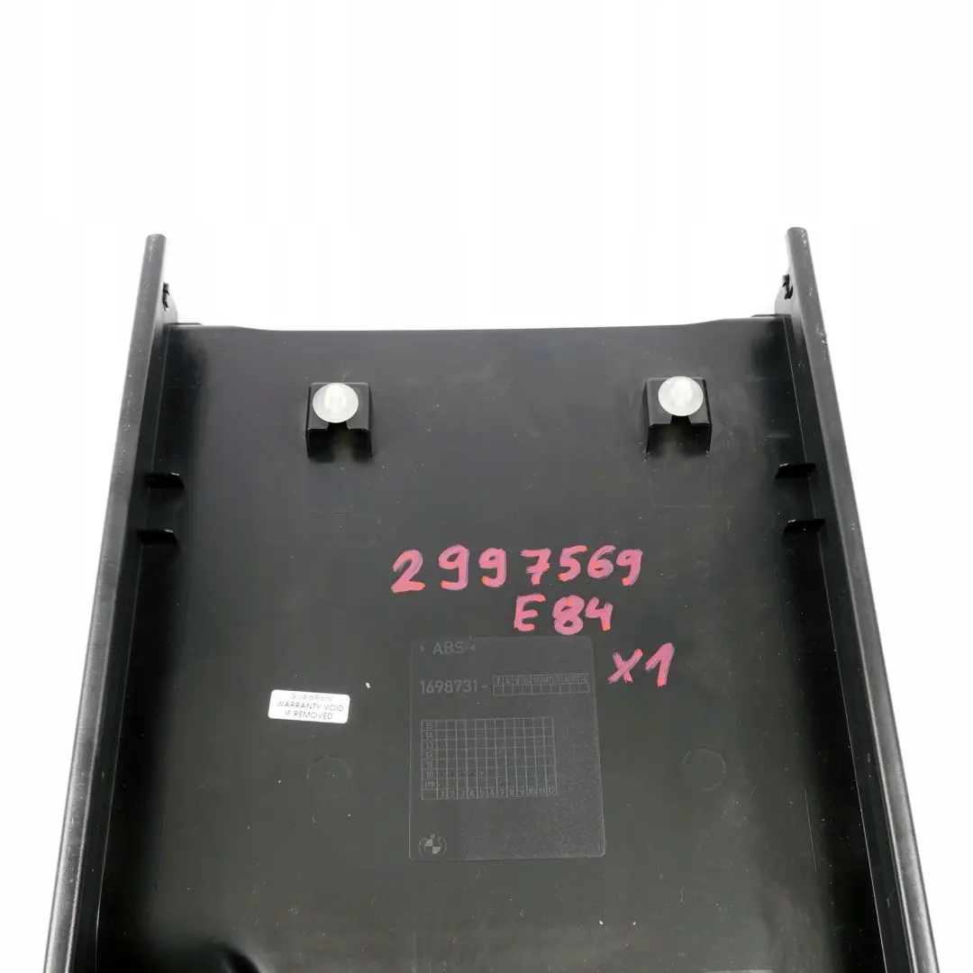 Armrest Centre Trim Cover Panel Black to BMW X1 Series E84 Rear Seat with Part number 2997569 BMW X1 Series E84 Rear Seat Armrest Centre Trim Cover Panel Black - SKU 2997569 - Part number 2997569