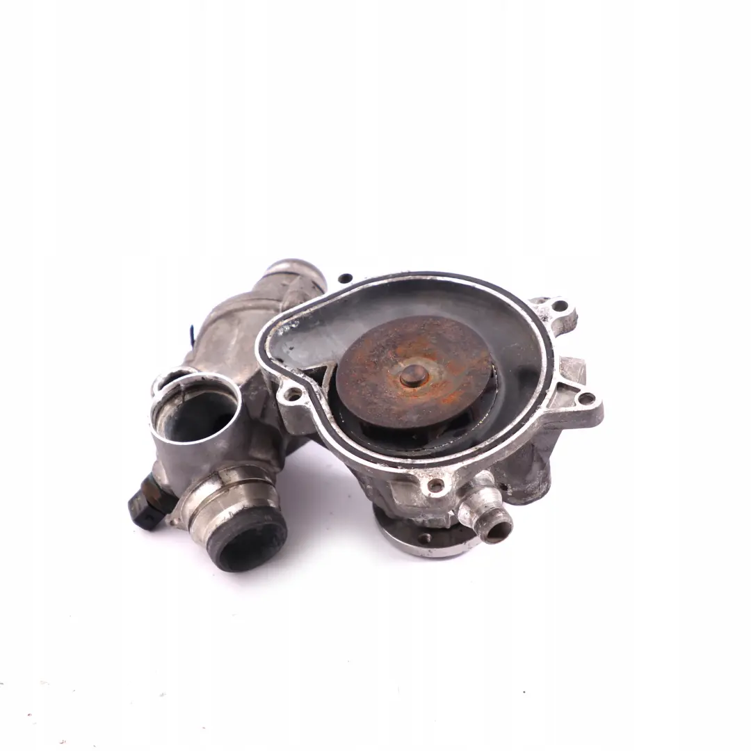 740i 550i 650i 740i Coolant Water Pump Thermostat to BMW 5 6 7 E60 E63 E65 with Part number 7790472 BMW 5 6 7 E60 E63 E65 740i 550i 650i 740i Coolant Water Pump Thermostat - SKU 7586779 - Part number 7790472
