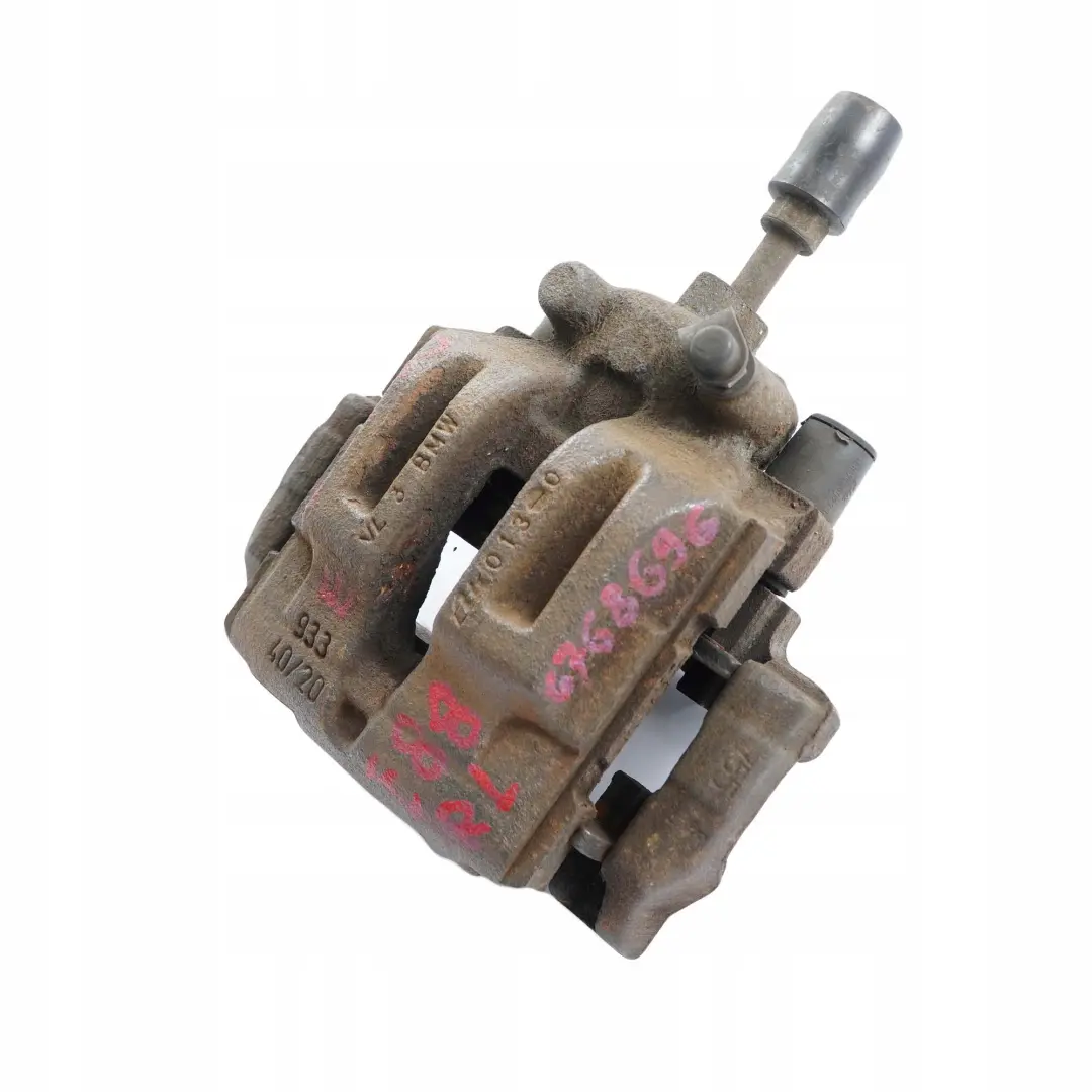 Trasero Izquierdo Porta pinza De freno 933 40/20 para BMW E82 E88 con número de pieza 6768693 BMW E82 E88 Trasero Izquierdo Porta pinza De freno 933 40/20 - SKU 6768693 - Número de pieza 6768693