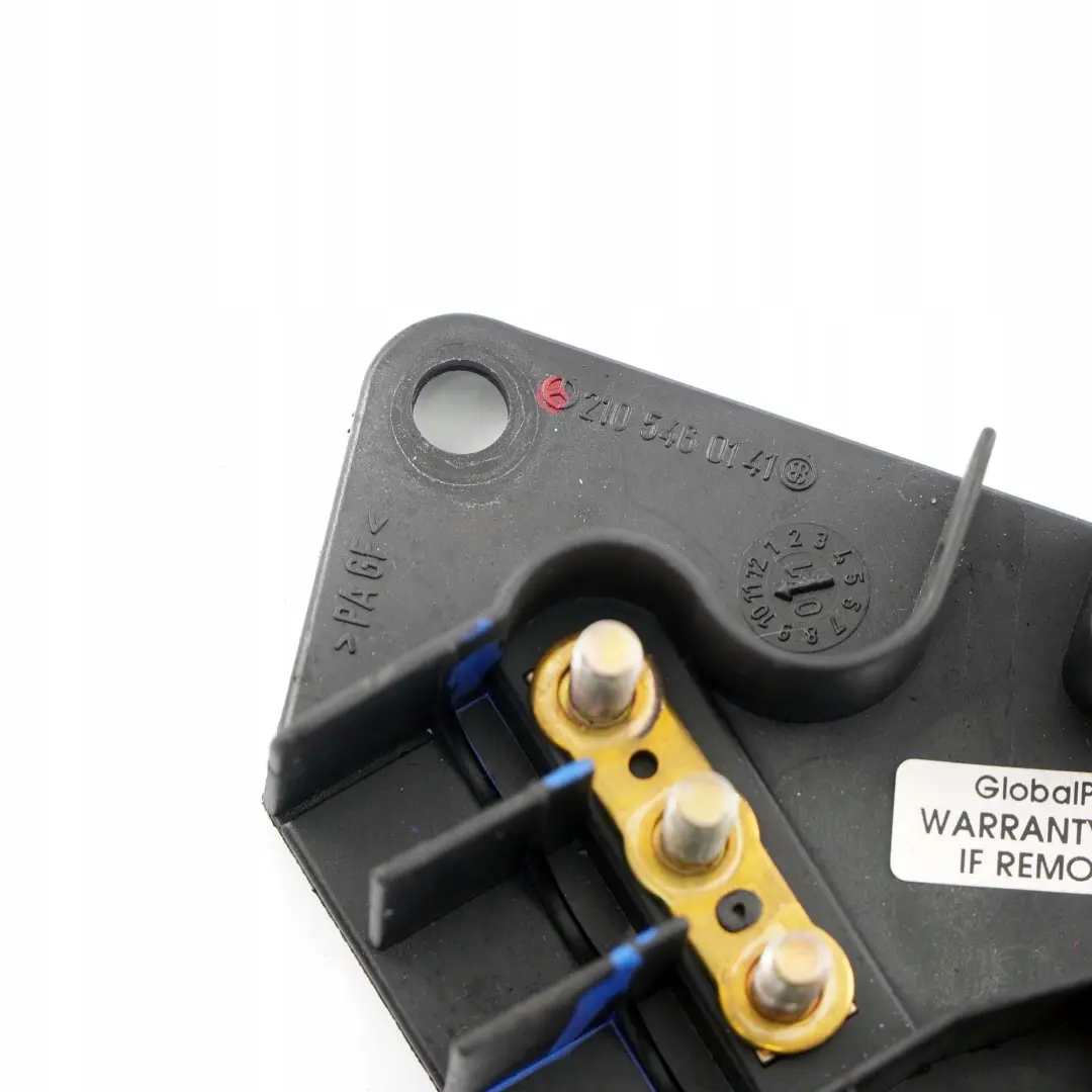 Mercedes-Benz W210 Cable de la Batterie Boite a Fusibles Boite Raccord pour à propos du numéro de pièce A2105460141 Mercedes-Benz W210 Cable de la Batterie Boite a Fusibles Boite Raccord - SKU A2105460141 - Numéro de pièce A2105460141