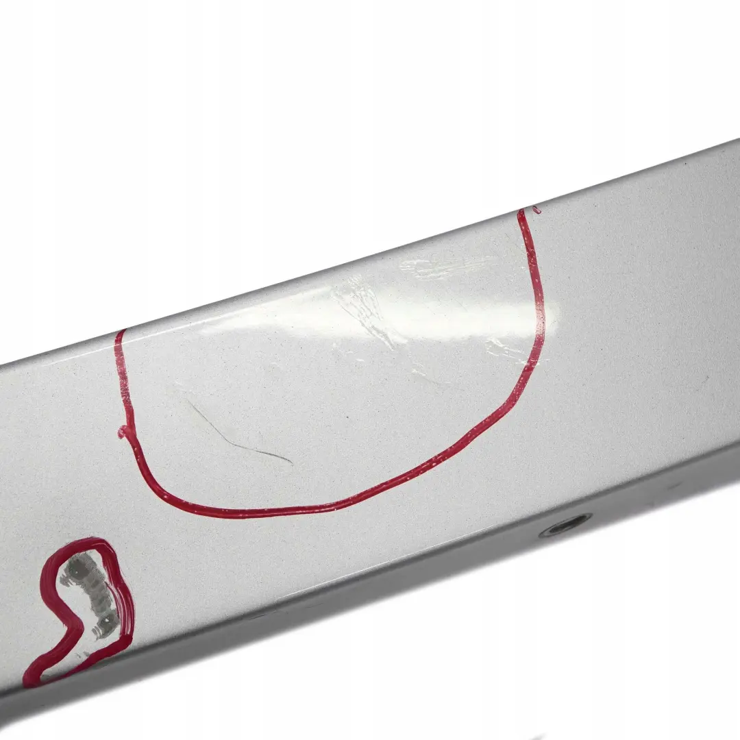 Copertura Heckfensterrahmen Inferiore Argento-Titanio Argento per BMW Z4 E85 con numero di parte 7064703 BMW Z4 E85 Copertura Heckfensterrahmen Inferiore Argento-Titanio Argento - SKU 7064703-TS1 - Numero di parte 7064703