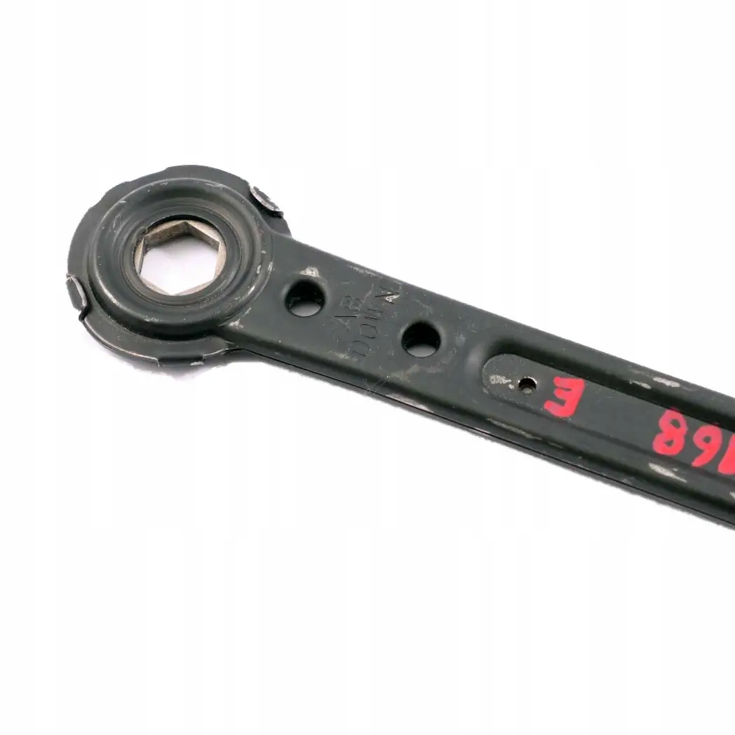 Herramienta De Emergencia Jack Trinquete Mango Llave para Mercedes A W168 con número de pieza A1685810049 Mercedes A W168 Herramienta De Emergencia Jack Trinquete Mango Llave - SKU A1685810049 - Número de pieza A1685810049