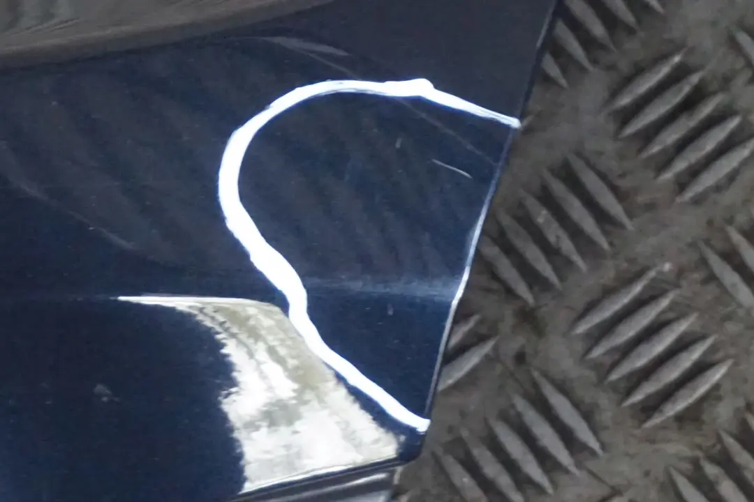 Klapa tylna bagażnika carbonschwarz 416 do BMW E90 o numerze 7151491 BMW E90 Klapa tylna bagażnika carbonschwarz 416 - SKU 7151491-CAR4 - Numer Części 7151491