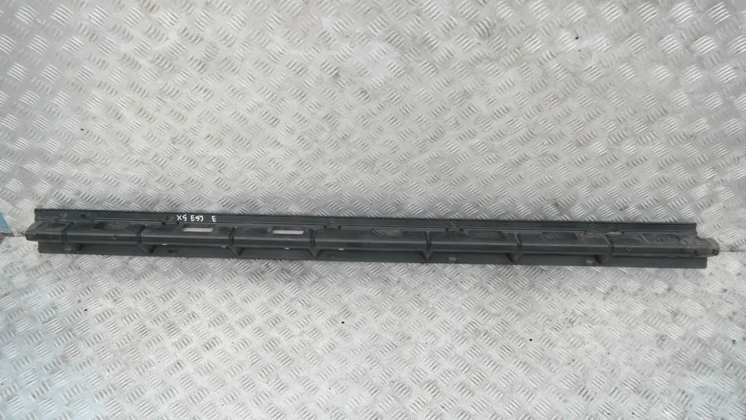 BMW X5 SERIES E53 MOUNT RIGHT O/S SIDE DOOR SILL COVER SKIRT 5171 - SKU 8408710 - Part number 51718408710