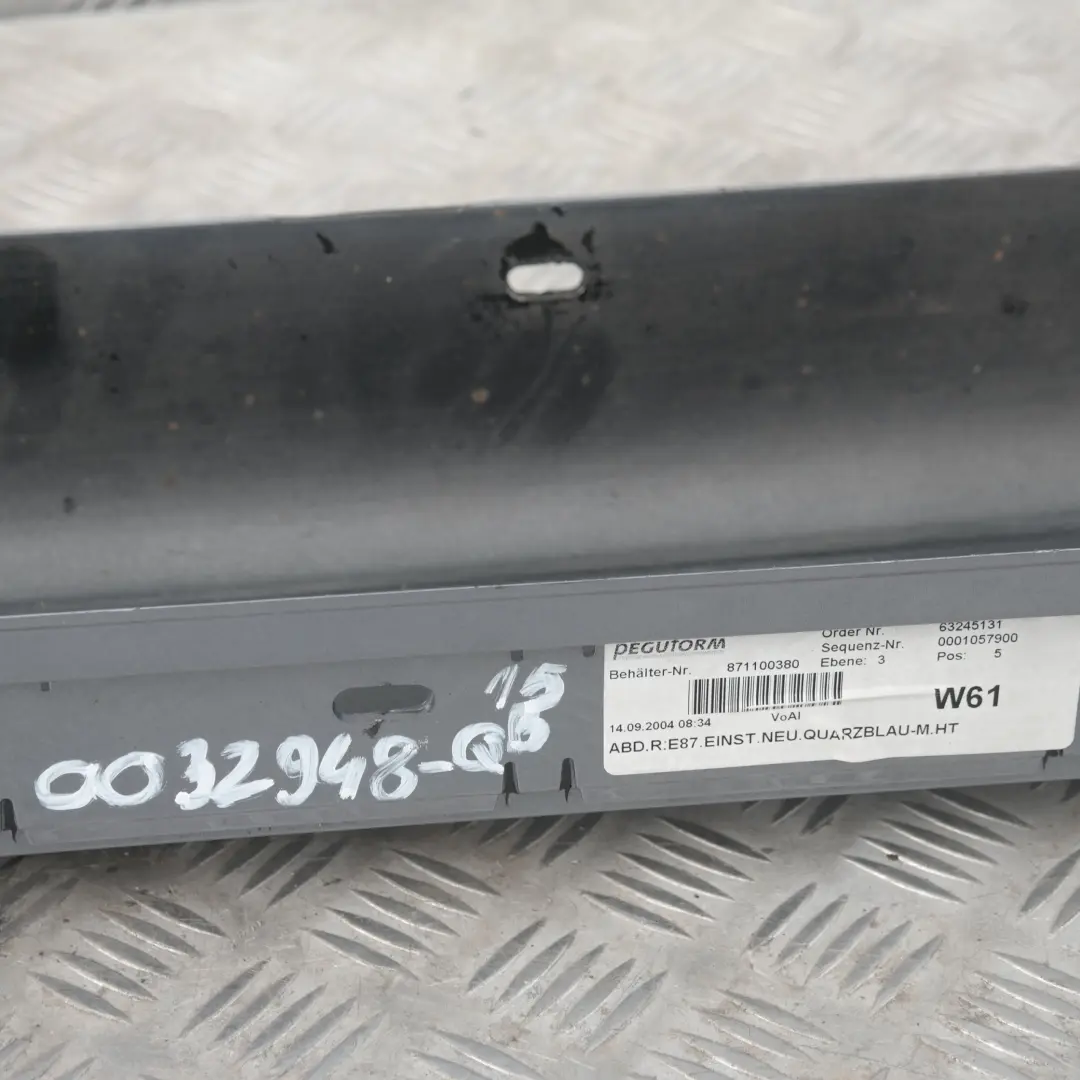Listón de umbral faldón lateral derecho Quarzblau Azul Metalizado A18 para BMW 15 E87 con número de pieza 32948 BMW 15 E87 Listón de umbral faldón lateral derecho Quarzblau Azul Metalizado A18 - SKU 0032948-QB15 - Número de pieza 32948