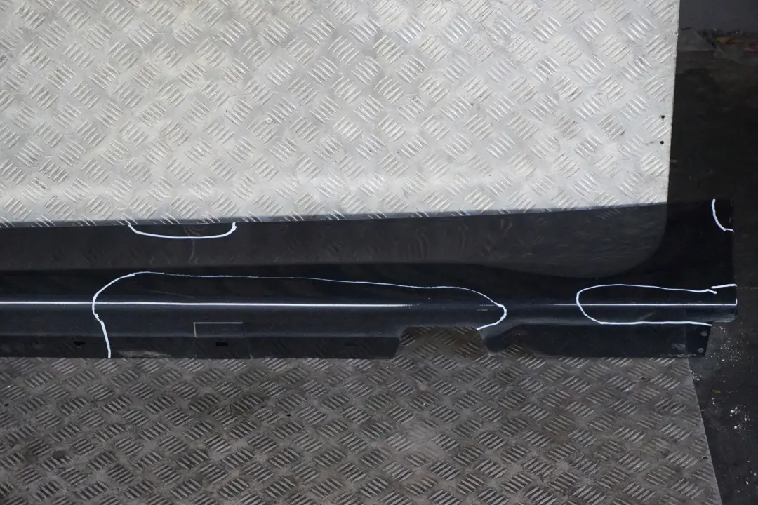 BMW E90 E91 Listello Portiera Apertura Gonna SX Nero Carbone Metallizzato - SKU 0032951-CAR3 - Numero di parte 0032951