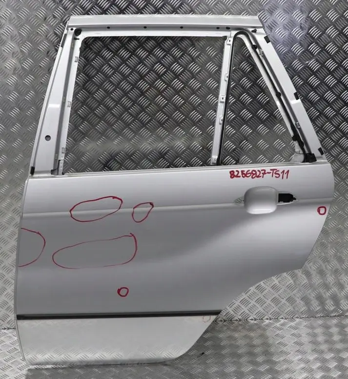 Door Rear Left N/S Titansilber Titan Silver Metallic - 354 to BMW X5 Series E53 11 with Part number 8256827 BMW X5 Series E53 11 Door Rear Left N/S Titansilber Titan Silver Metallic - 354 - SKU 8256827-TS11 - Part number 8256827