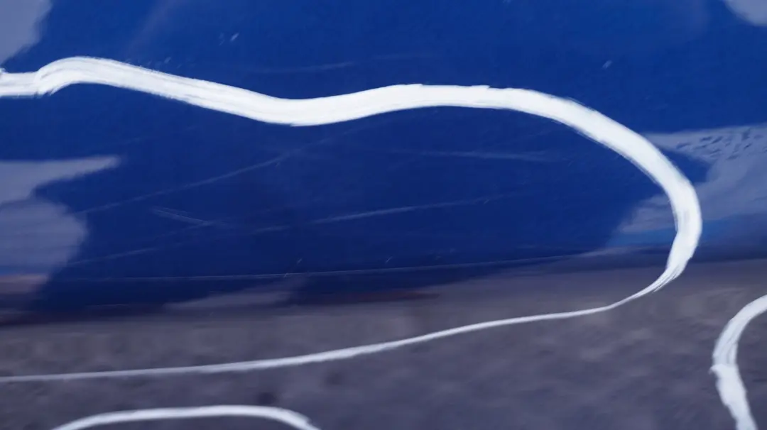 Porta posteriore destra Le Mans Blau Blue Metallic - 381 per BMW E87 con numero di parte 7191018 BMW E87 Porta posteriore destra Le Mans Blau Blue Metallic - 381 - SKU 7191018-LMB3 - Numero di parte 7191018