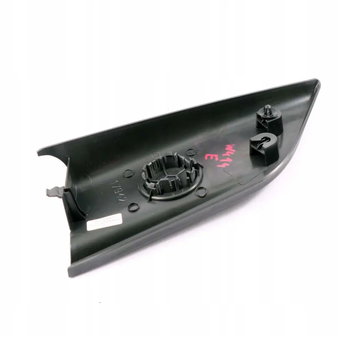 W414 Destra Porta Triangolo Rivestimento Pannello Altoparlante per Mercedes Vaneo con numero di parte A4147200148 Mercedes Vaneo W414 Destra Porta Triangolo Rivestimento Pannello Altoparlante - SKU A4147200148 - Numero di parte A4147200148