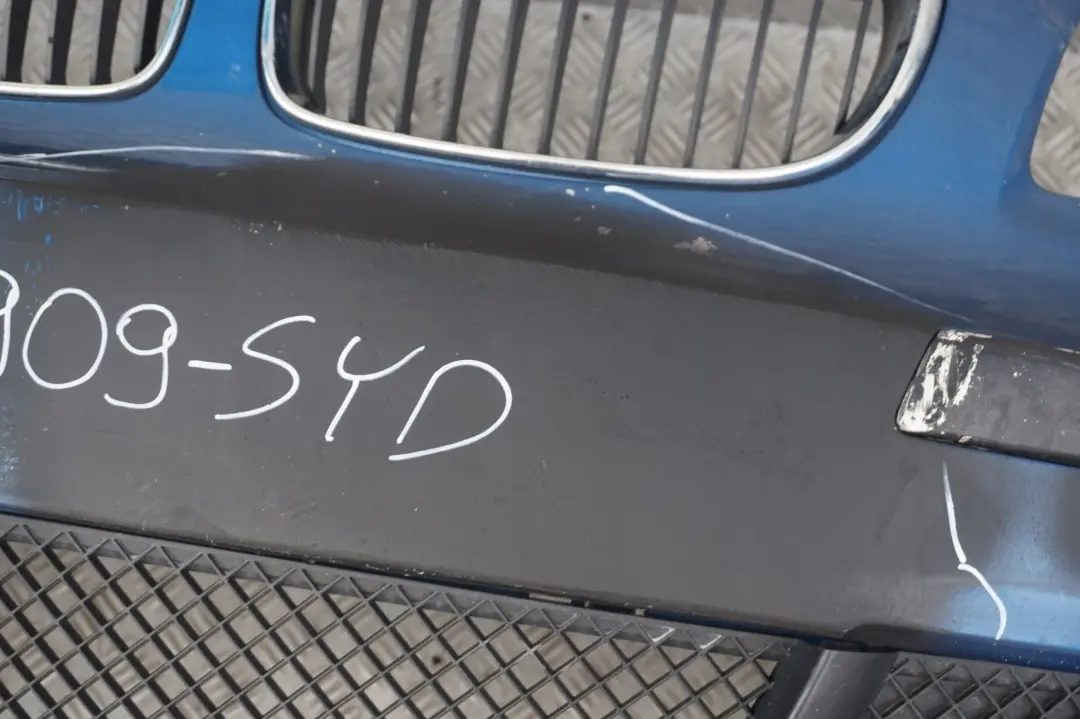 Complete Front Bumper Trim Panel Sydneyblau Blue to BMW 1 Series E81 E87 LCI with Part number 0035909 BMW 1 Series E81 E87 LCI Complete Front Bumper Trim Panel Sydneyblau Blue - SKU 0035909-SYD - Part number 0035909