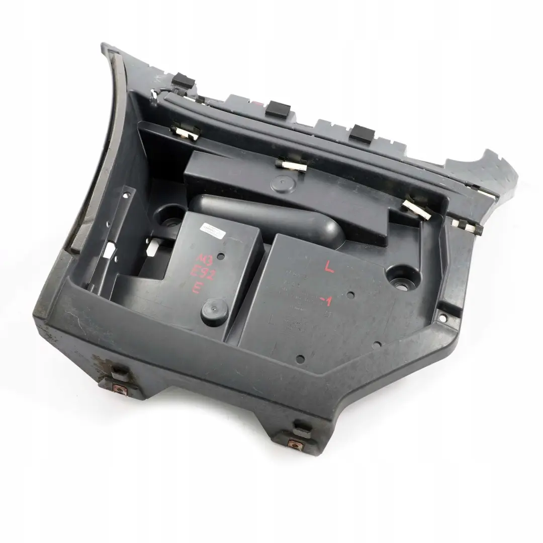 BMW E92 E92N E93 LCI M3 Guia parachoques trasero izquierdo Soporte De montaje - SKU 7900841-1 - Número de pieza 7900841