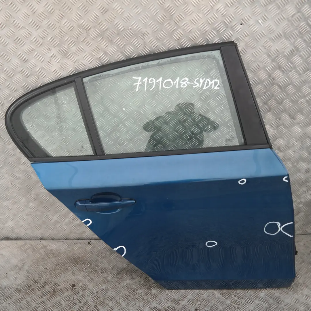 Puerta trasera derecha Sydneyblau Sydney Blau Blue - A19 para BMW E87 E87N con número de pieza 7191018 BMW E87 E87N Puerta trasera derecha Sydneyblau Sydney Blau Blue - A19 - SKU 7191018-SYD12 - Número de pieza 7191018