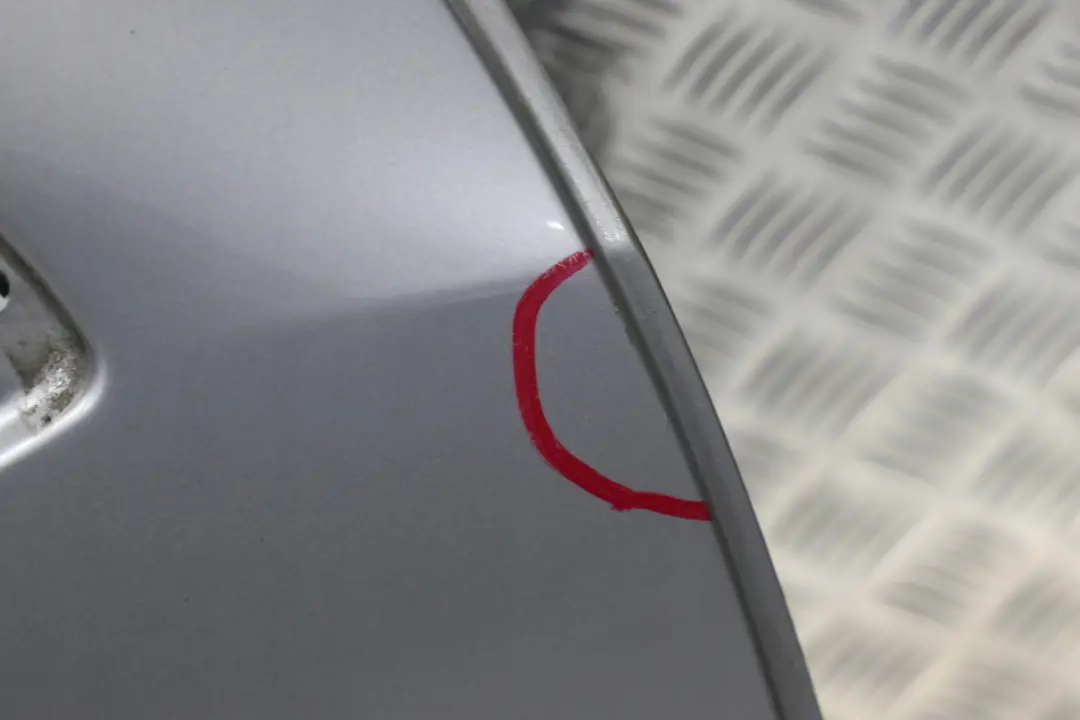 Drzwi prawe przednie titansilber do BMW E53 X5 o numerze 8256824 BMW E53 X5 Drzwi prawe przednie titansilber - SKU 8256824-TS1 - Numer Części 8256824