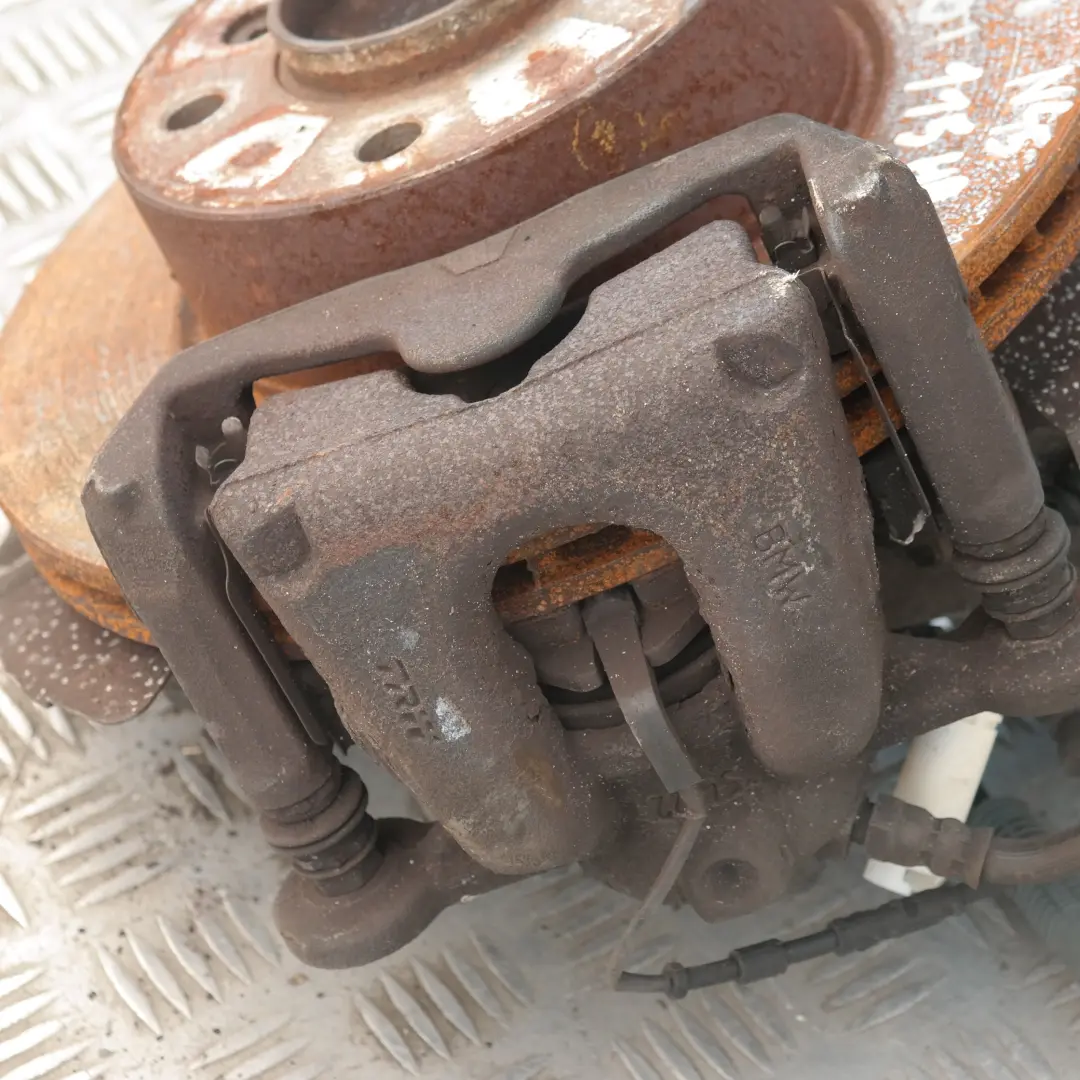 BMW E87 116i N45 Delantero Izquierdo Muelle Strut Freno Suspension Pata Buje - SKU 6771557-3 - Número de pieza 6771557